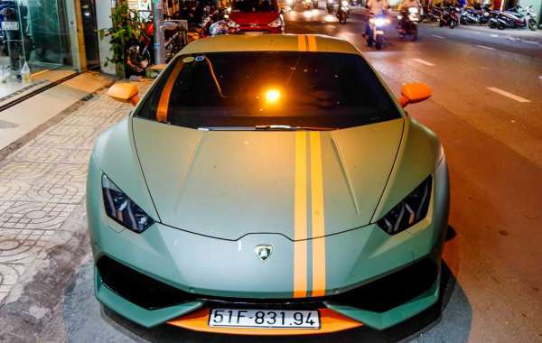 Lamborghini Huracan phong cách máy bay chiến đấu ở Sài Gòn