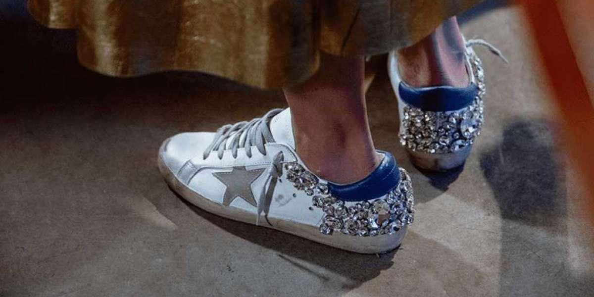 Golden Goose Sneakers Outlet different fabrics