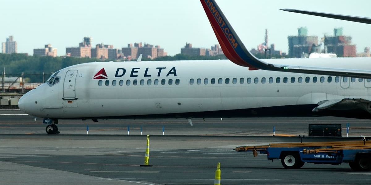 Delta Airlines Manage Booking Policy