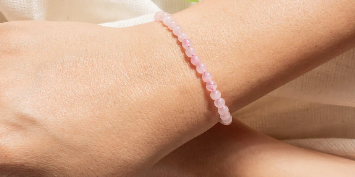 Rose Quartz: A Guide to Choosing the Perfect Piece for You