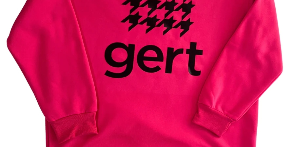 The Oversized Bright Pink Gert Houndstooth Pullover: A Bold Fashion Statement