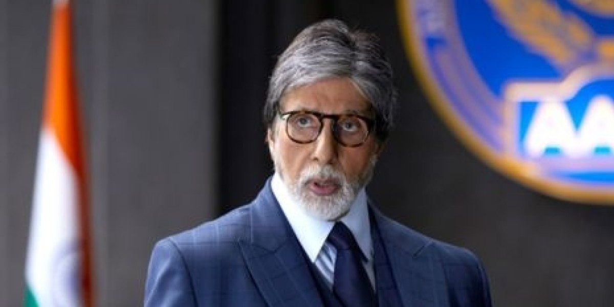 Amitabh Bachchan Houses, Cars, Awards, Family, and Net Worth