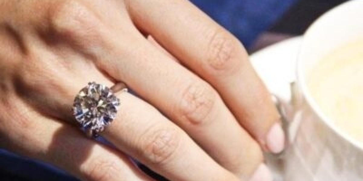 Kim cương 5 carat giá bao nhiêu tiền ngày nay?