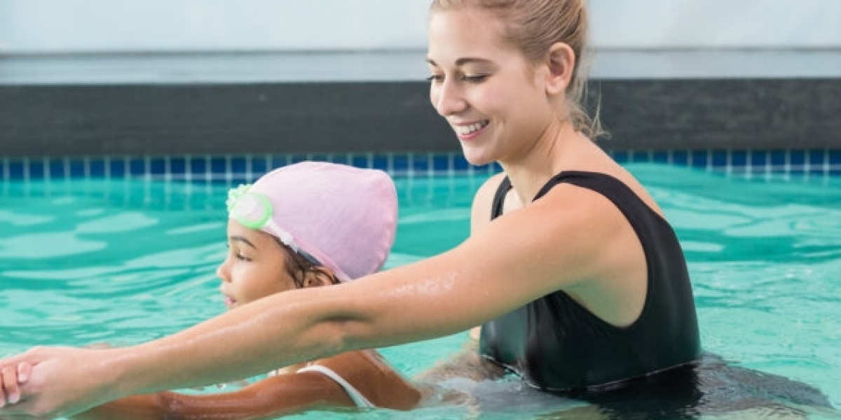 Women Swimming Classes