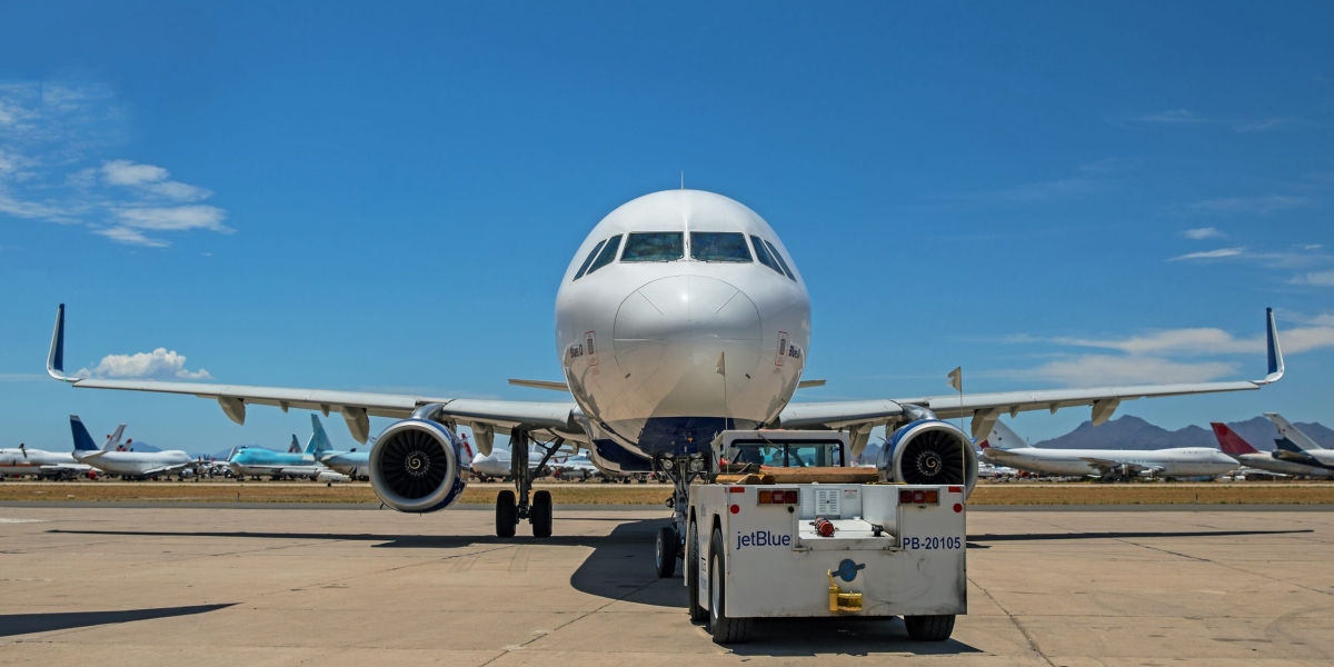 How do I talk to a real person at Iceland Air?