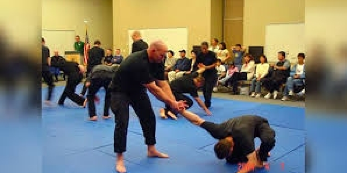 Defensive Tactics Demystified: Techniques for Everyday Safety