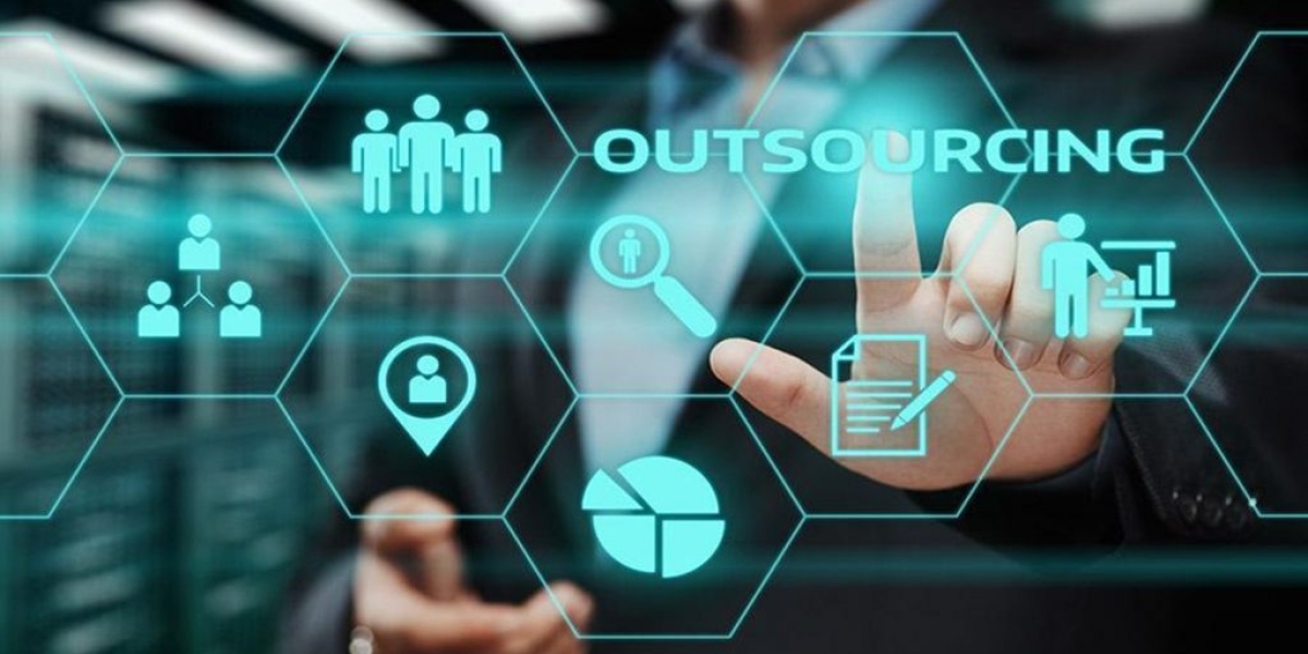 HR Outsourcing Trends in the UAE to Watch in 2024