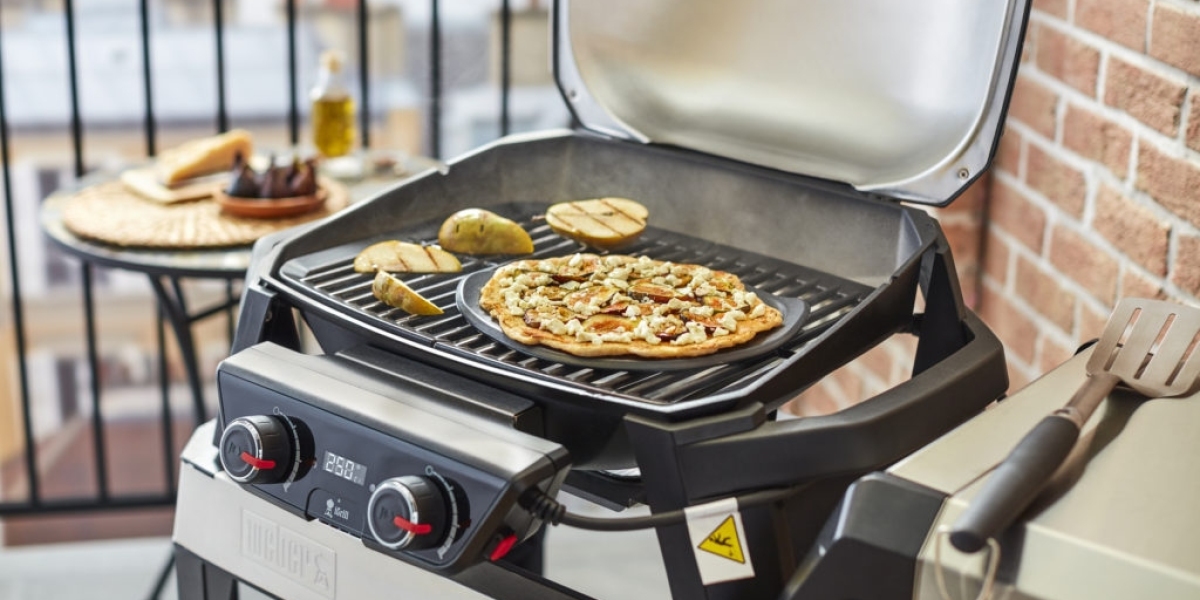 Why NEBG74TLR is the Best Gas Griddle with Smooth & Ribbed Plates