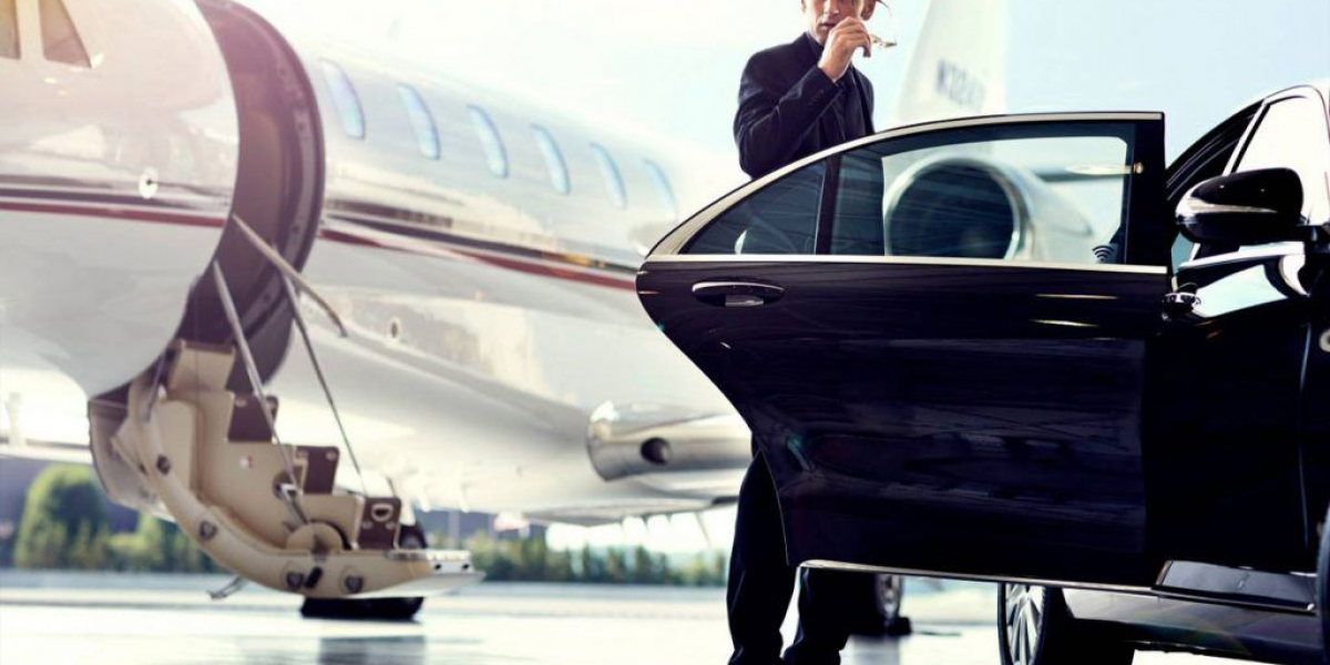 Enhance Your Dallas Staycation with a Black Car Service Experience