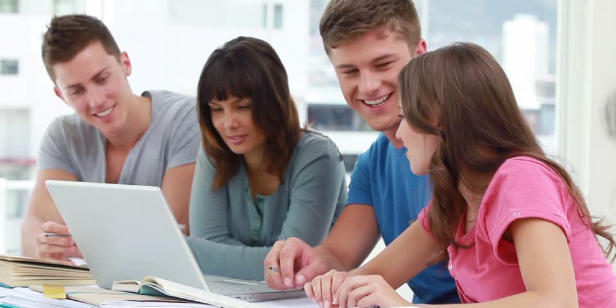 Why Many Students Use Assignment Writing Services