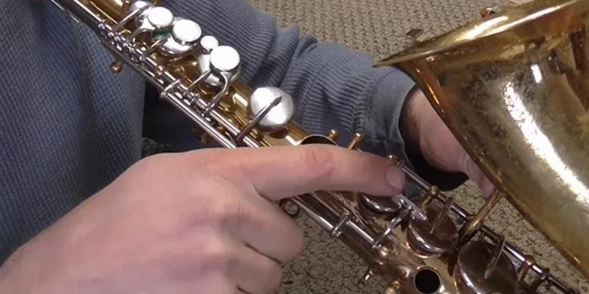 How Many Buttons Does a Saxophone Have? You Need Know