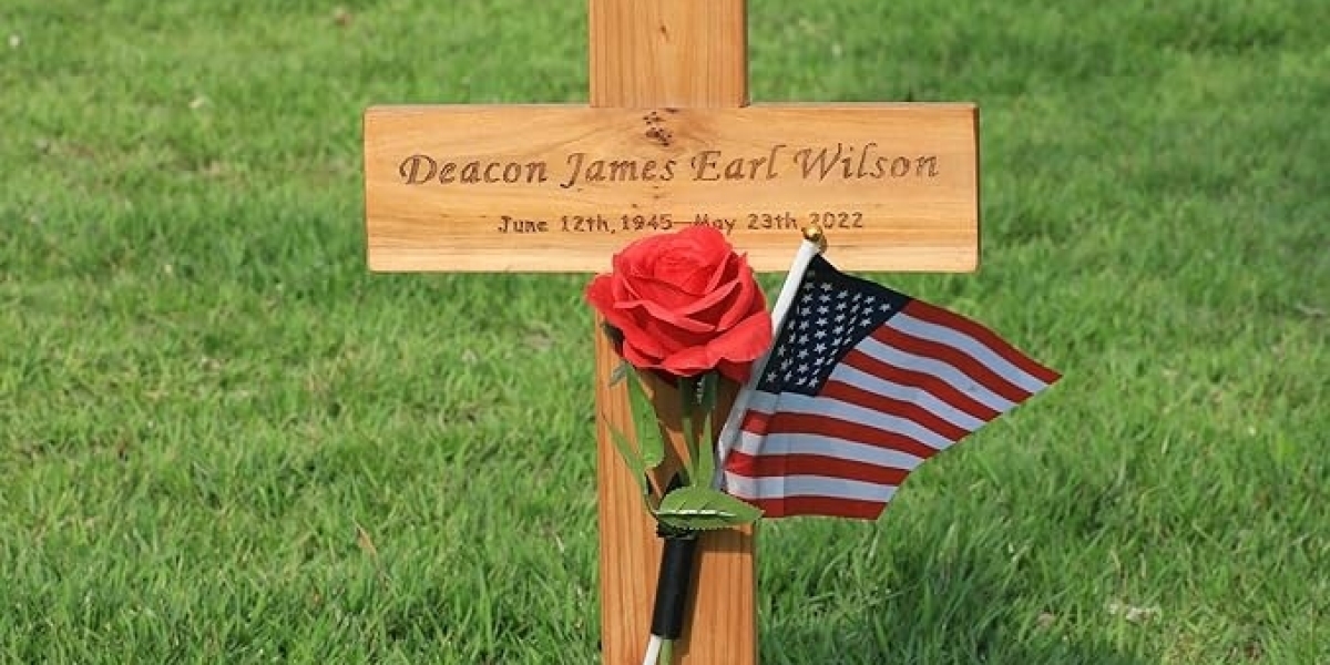 How to Choose a Memorial Cross for a Cemetery
