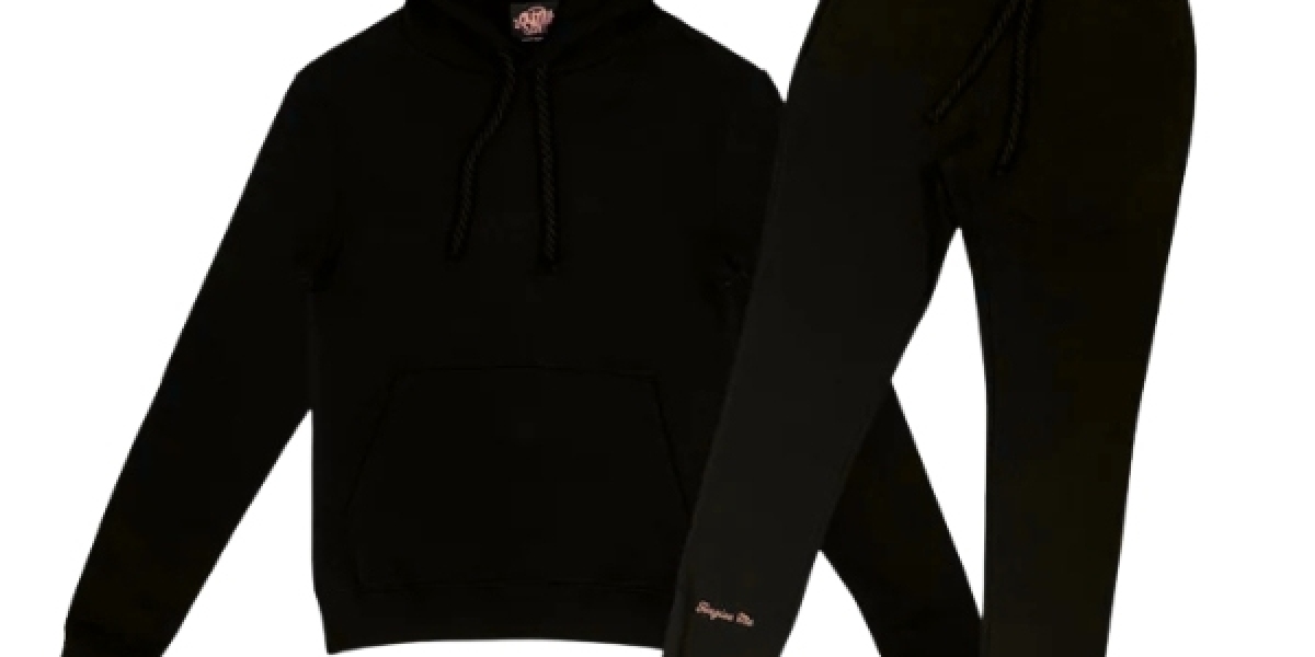 Syna World Tracksuit: A Must-Have for Fashionistas
